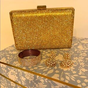 ⚠️⚠️⚠️ CLEARANCE-  3 piece set Elegant  RoseGold Clutch Bag
EARINGS, BRACELET